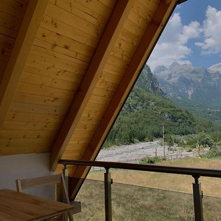 Serenity Guesthouse 세스 외부 사진