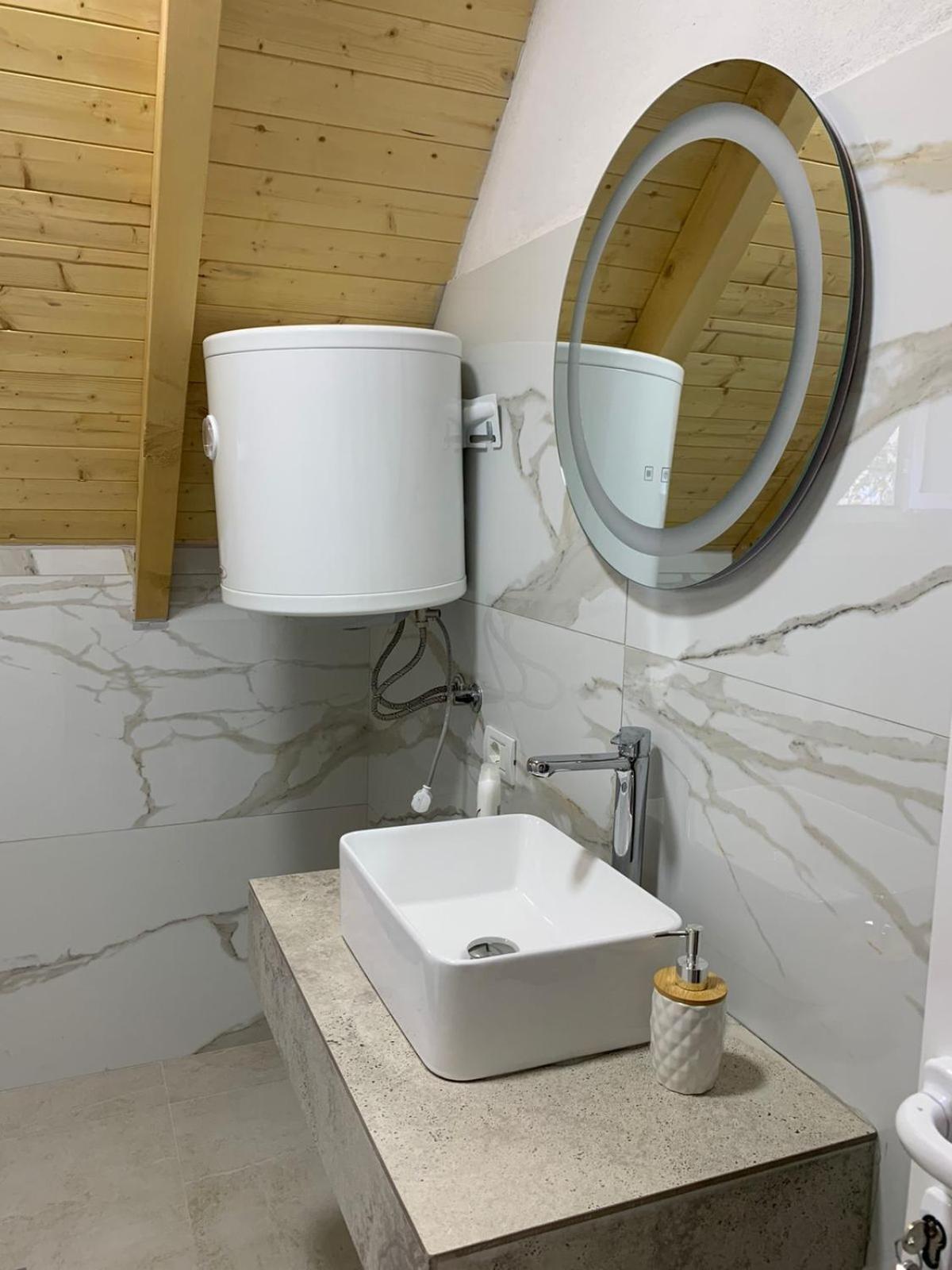 Serenity Guesthouse 세스 외부 사진