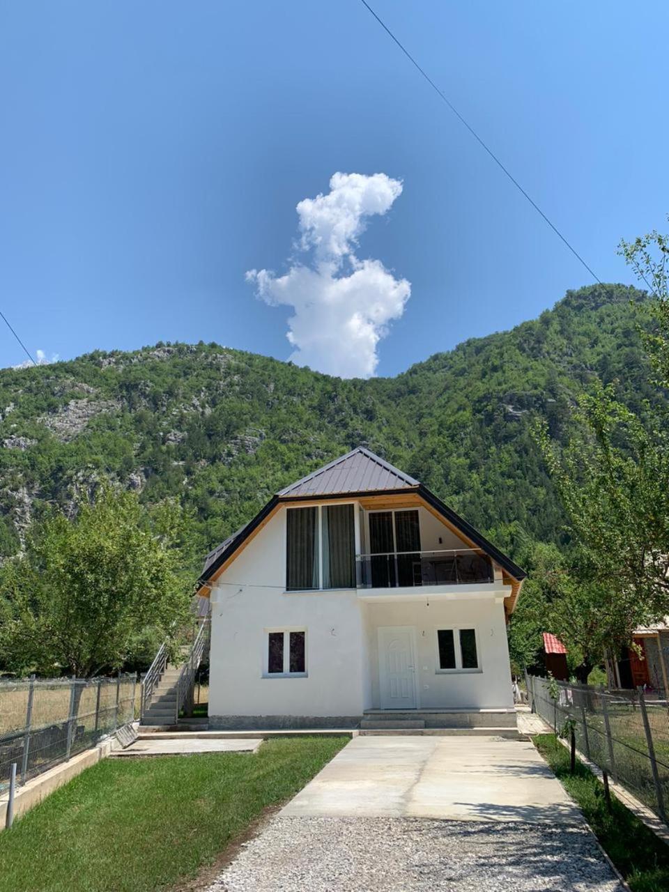 Serenity Guesthouse 세스 외부 사진